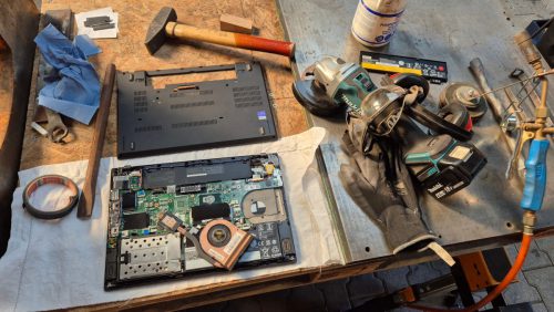 Notebooks-in-der-Reparatur-02