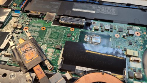 Notebooks-in-der-Reparatur-03