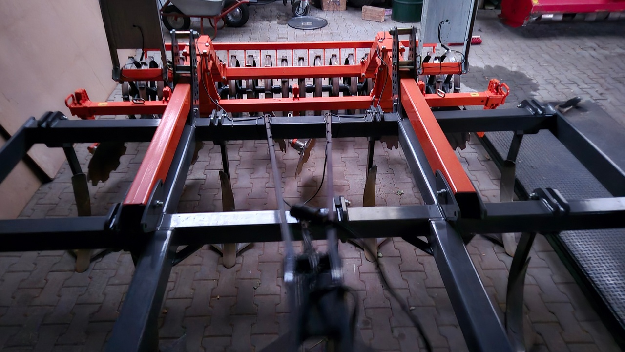 Halter-fuer-Zwischenfrucht-Saegeraet-04