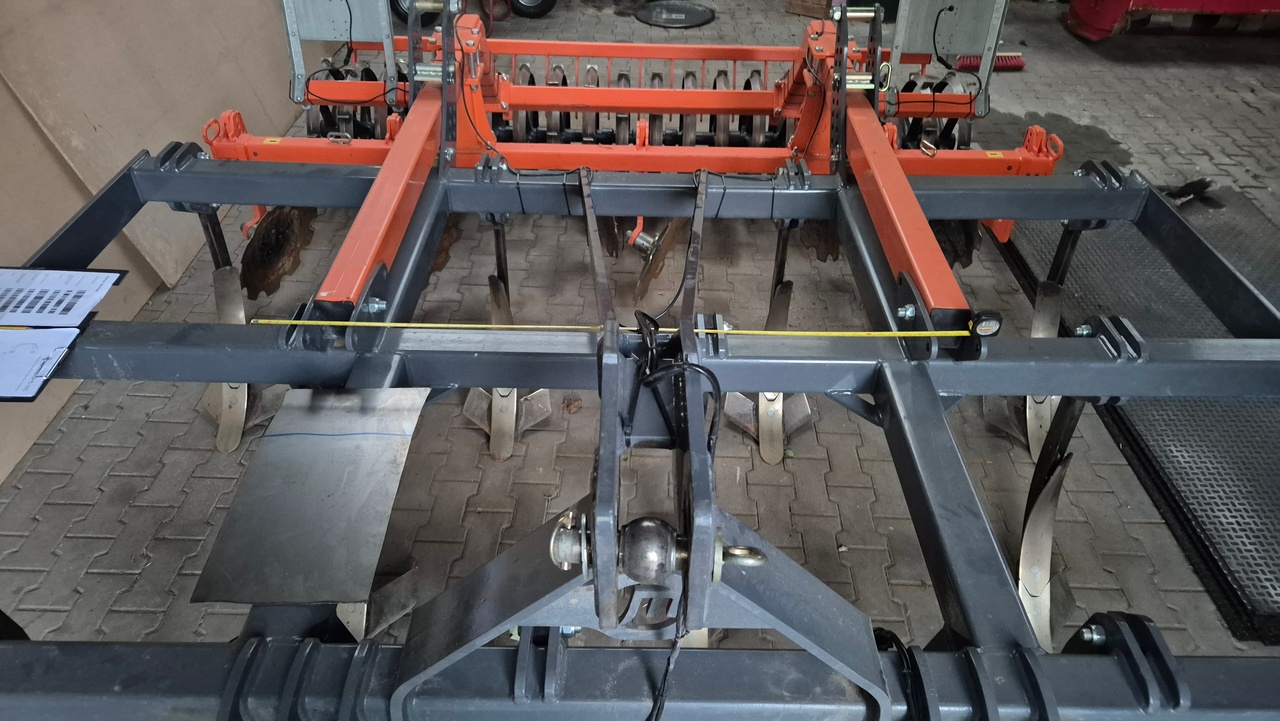 Halter-fuer-Zwischenfrucht-Saegeraet-06