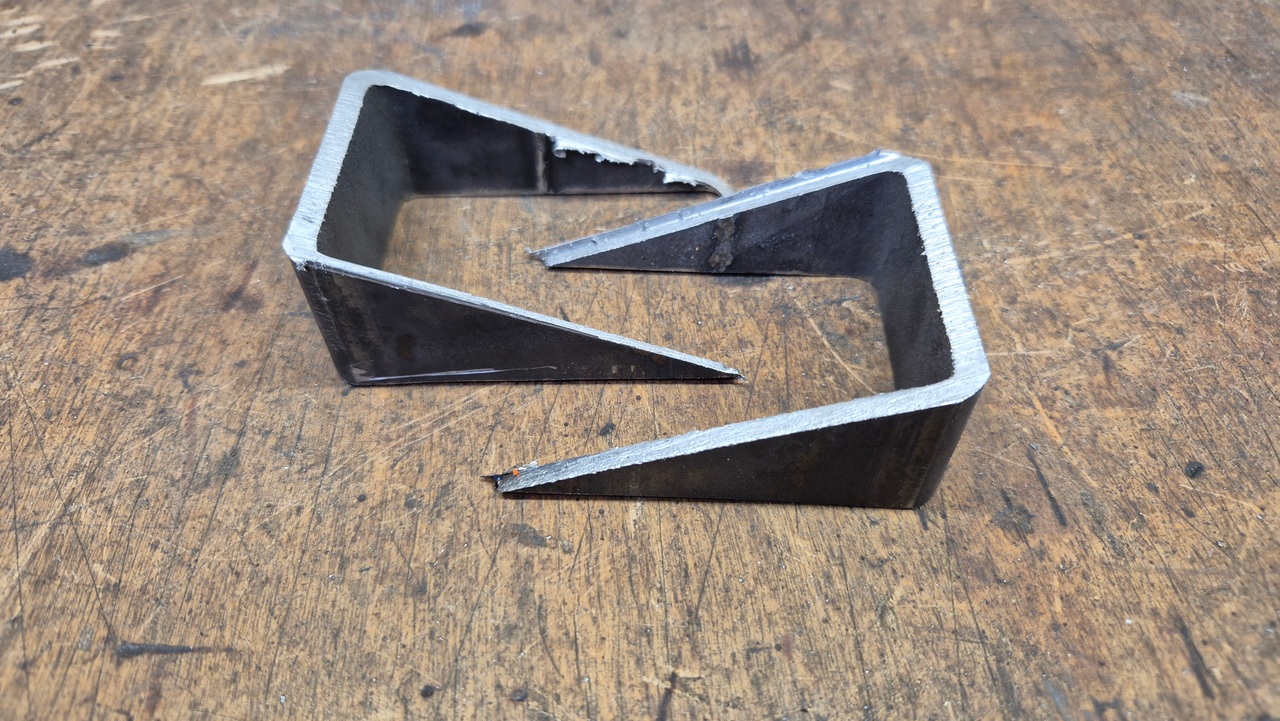 Halter-fuer-Zwischenfrucht-Saegeraet-09