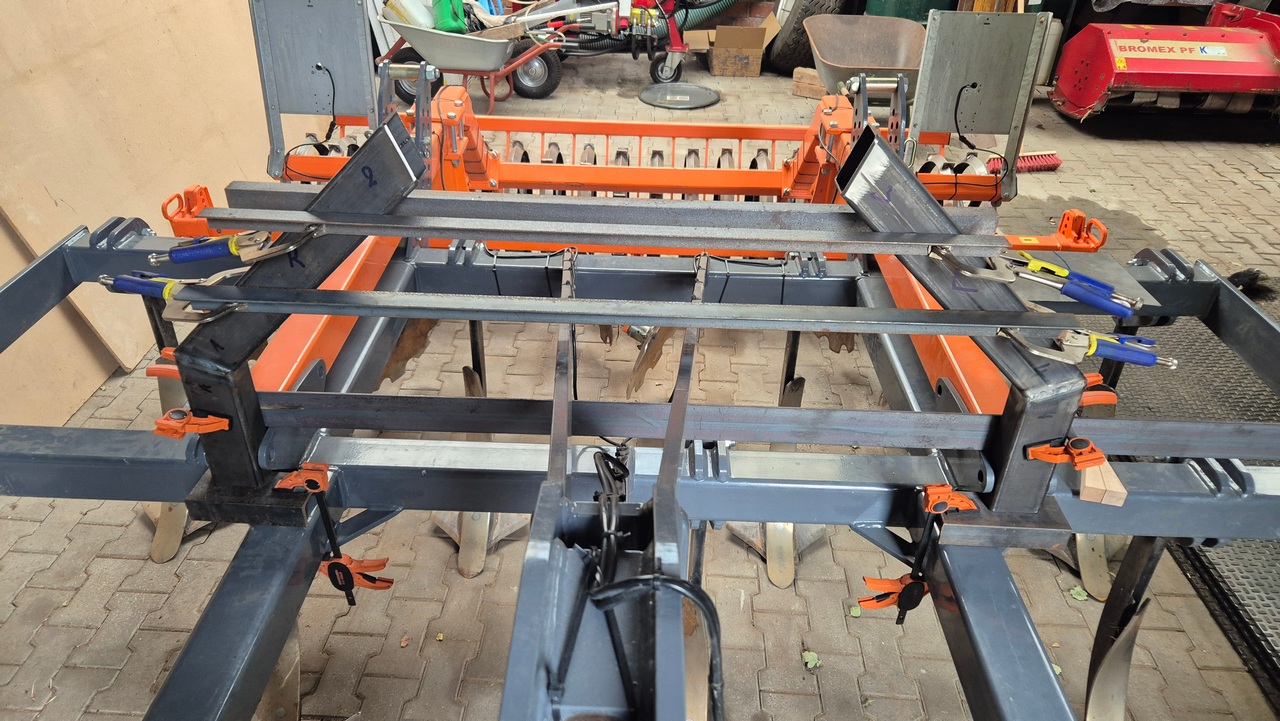 Halter-fuer-Zwischenfrucht-Saegeraet-02