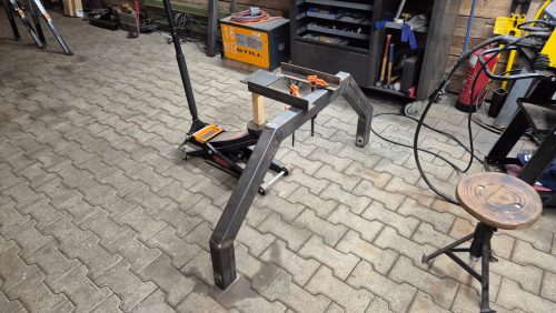 Halter-fuer-Zwischenfrucht-Saegeraet-01